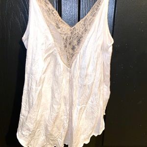 Lacey undershirt